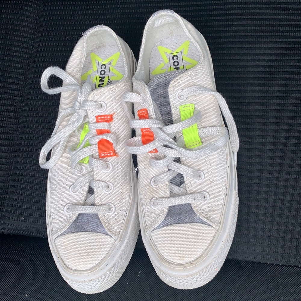 Converse low top